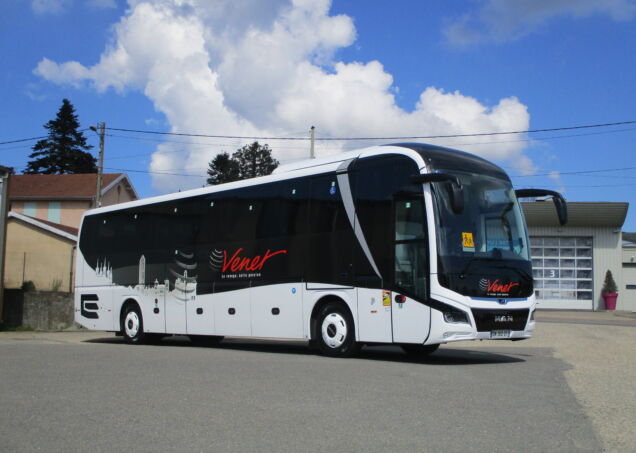coach 302 1